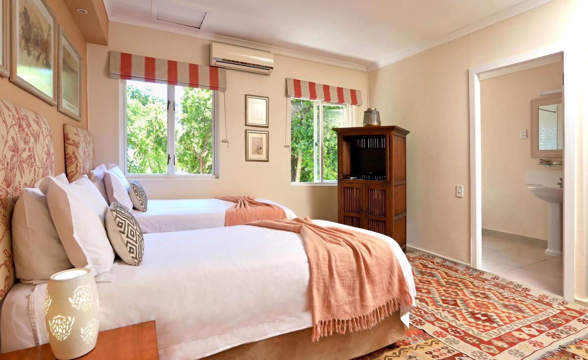 Rosedene Guest House เคปทาวน์ ภายนอก รูปภาพ